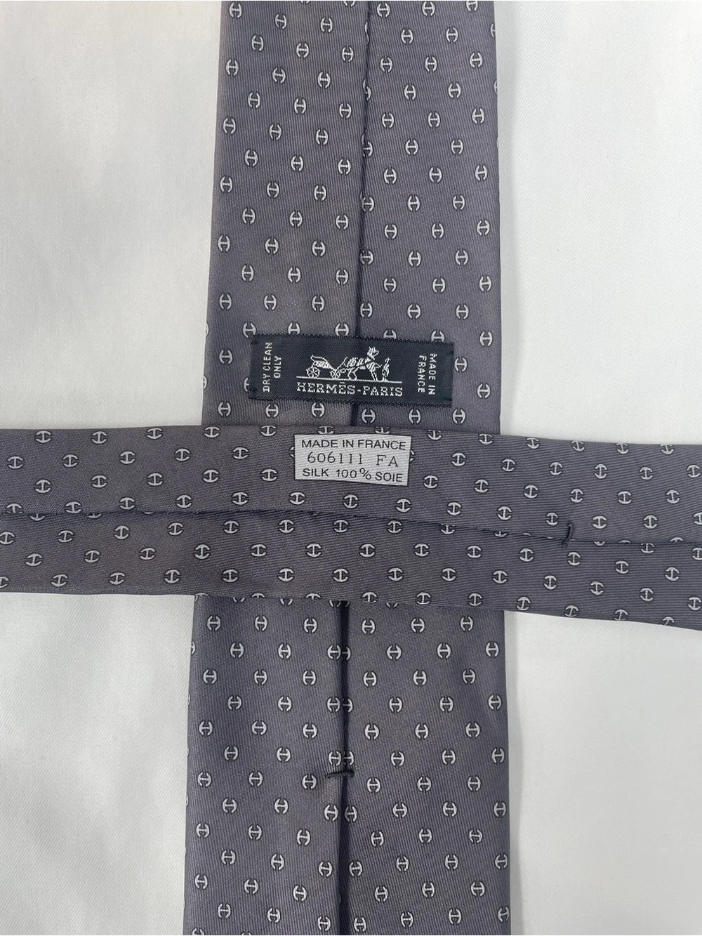 Hermes 100% Silk Gray Tie with Micro 'H' Motif “H TONNEAU” 606111 FA
